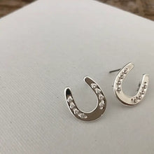 Load image into Gallery viewer, Horseshoe Earrings