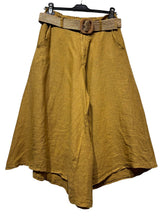 Load image into Gallery viewer, Cropped linen culottes with braided belt