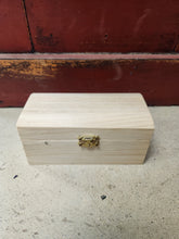 Load image into Gallery viewer, Wooden Cigar Box