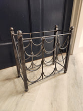 Load image into Gallery viewer, Decorative Metal Wine Bottle Holder/Rack