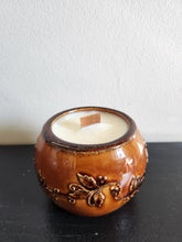 Load image into Gallery viewer, Scented Candle in Acorn Dish