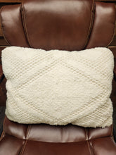 Load image into Gallery viewer, Cream Diamond Pattern Throw Pillow