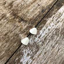 Load image into Gallery viewer, Mini Heart Earrings