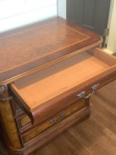 Load image into Gallery viewer, Antique wooden side table