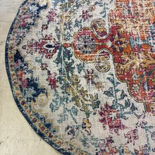 Load image into Gallery viewer, Decorative Oval Rug & Rug Pad