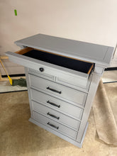Load image into Gallery viewer, Amarilis 6-Drawer Dresser
