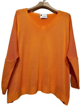 Load image into Gallery viewer, Light Linen Sweater