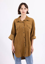 Load image into Gallery viewer, Long Velvet Botton Down Shirt