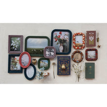 Load image into Gallery viewer, Resin Bobbin Photo Frame, 2 Colors