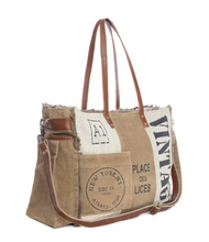 Load image into Gallery viewer, Queen Creek Weekender Bag