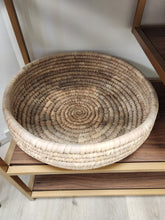 Load image into Gallery viewer, Decorative Woven Trays