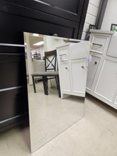 Load image into Gallery viewer, Rectangular Mirror
