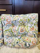 Load image into Gallery viewer, Wicker Seat Cushion Set