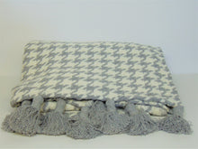 Load image into Gallery viewer, Grey & Cream Houndstooth Throw w/ Tassels