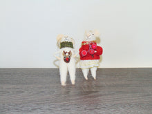 Load image into Gallery viewer, Wool Felt Mouse in Outfit Ornament