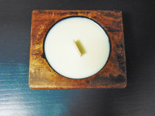 Load image into Gallery viewer, Scented Candle In Square Wood Holder