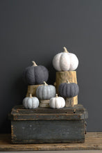 Load image into Gallery viewer, 5.5" Wool Felt Pumpkin