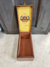 Load image into Gallery viewer, Wooden Baccarat The Game Storage Box
