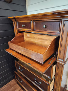 6 Drawer Wooden Dresser