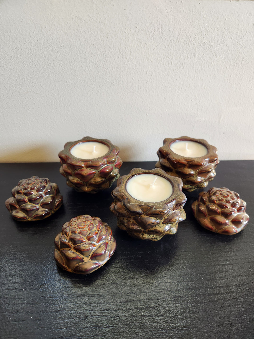 Scented Candle in Ceramic Pinecone Holder