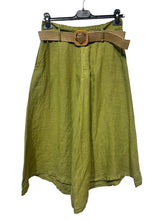 Load image into Gallery viewer, Cropped linen culottes with braided belt
