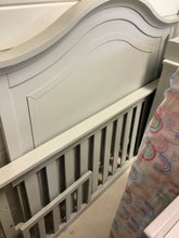 Load image into Gallery viewer, Crib/Toddler Bed &amp; Dresser/Changing Table -Matress Included
