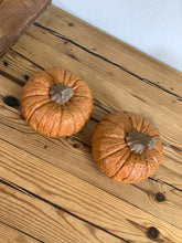 Load image into Gallery viewer, Resin Pumpkin
