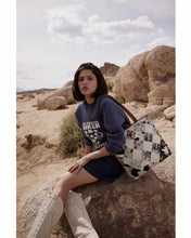 Load image into Gallery viewer, Pecos Rising Weave Pattern Concealed-Carry Bag
