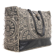 Load image into Gallery viewer, Carmela Weekender Bag

