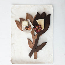 Load image into Gallery viewer, Mango Wood Flower Shaped Cheese/Cutting Board
