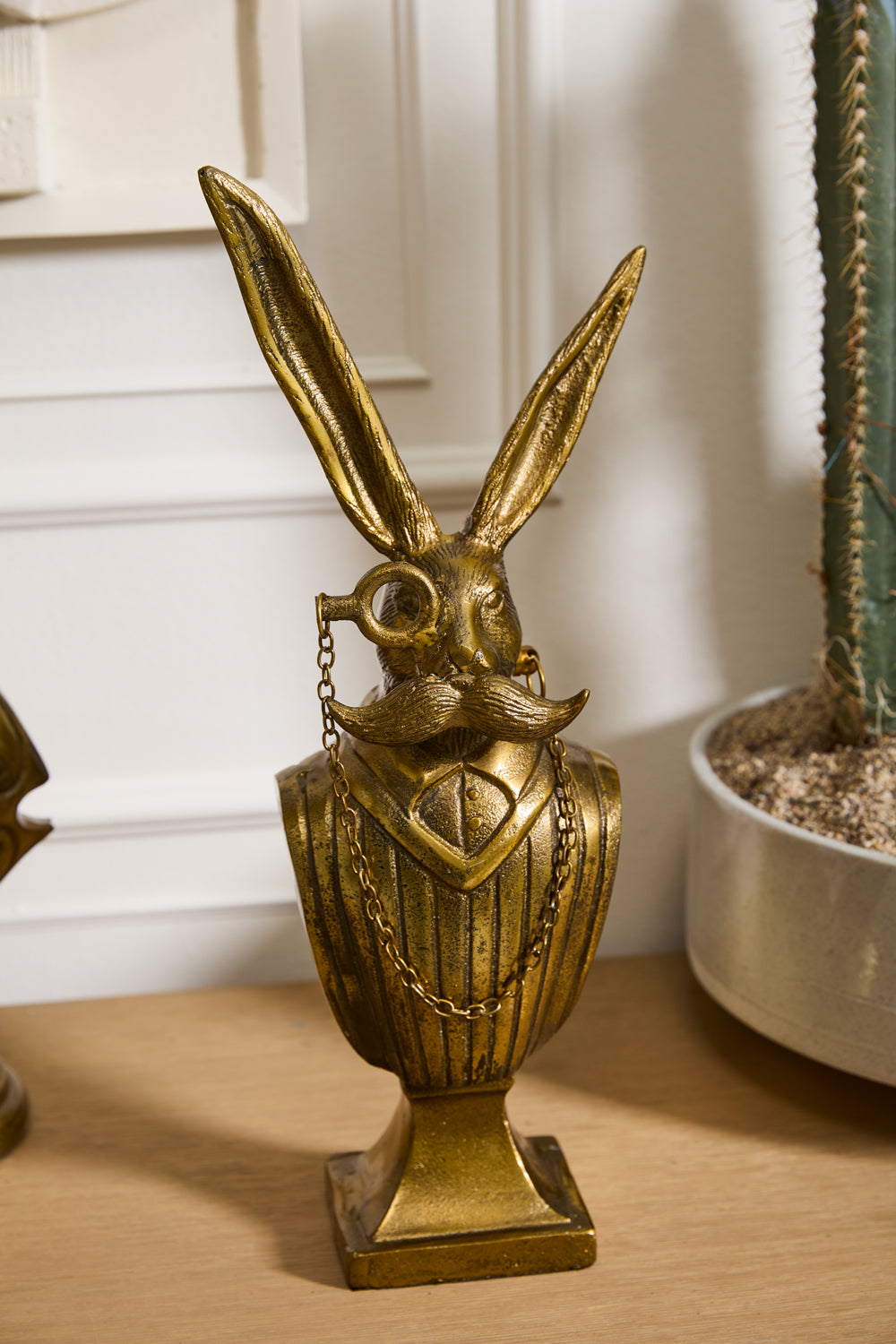 Eric Rabbit Bust