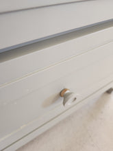 Load image into Gallery viewer, Crib/Toddler Bed &amp; Dresser/Changing Table -Matress Included
