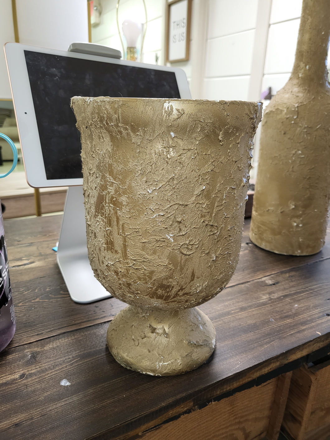 Short gold vase