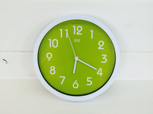 White Hito Clock W/ Green Background